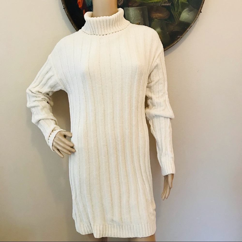 Kayla’s Armoire Sweater Dress Sz S